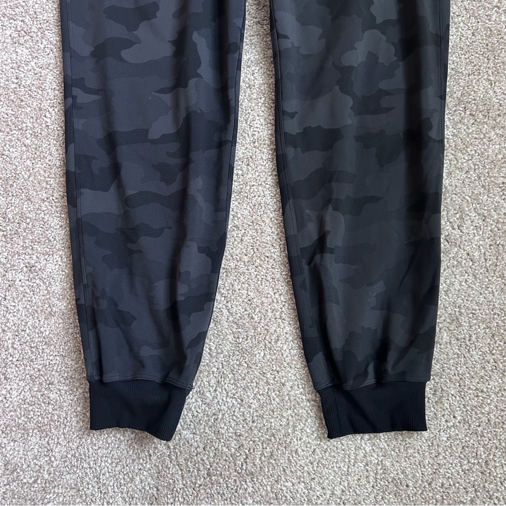 Lululemon Stretch High-Rise Jogger 8 Heritage 365 Camo Deep Coal Multi Luxtreme - Picture 2 of 11